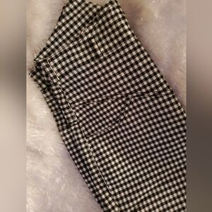 Women Black and White Checkered Capri